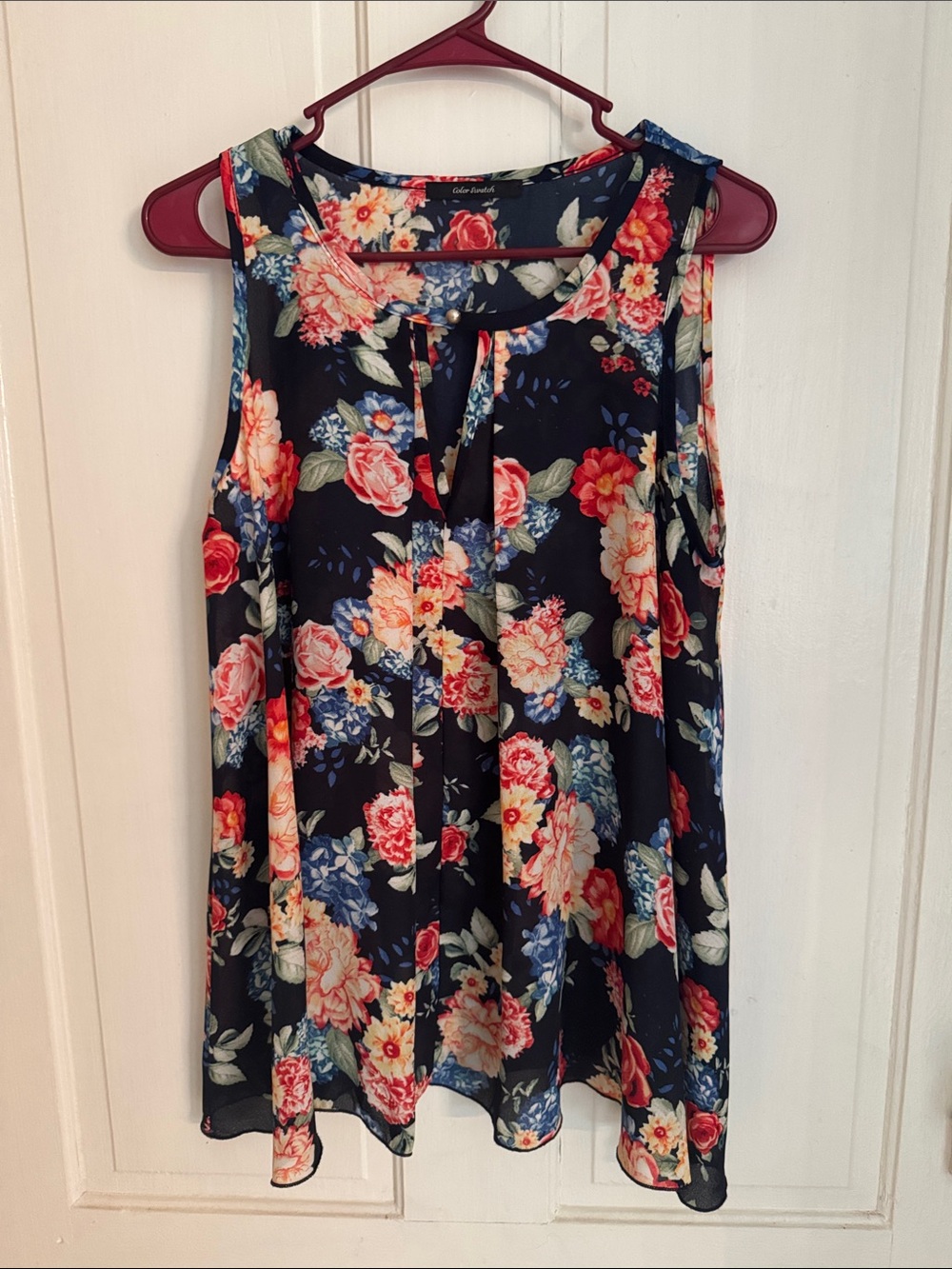 Floral Keyhole Camisole Tank - Navy with Pink Floral